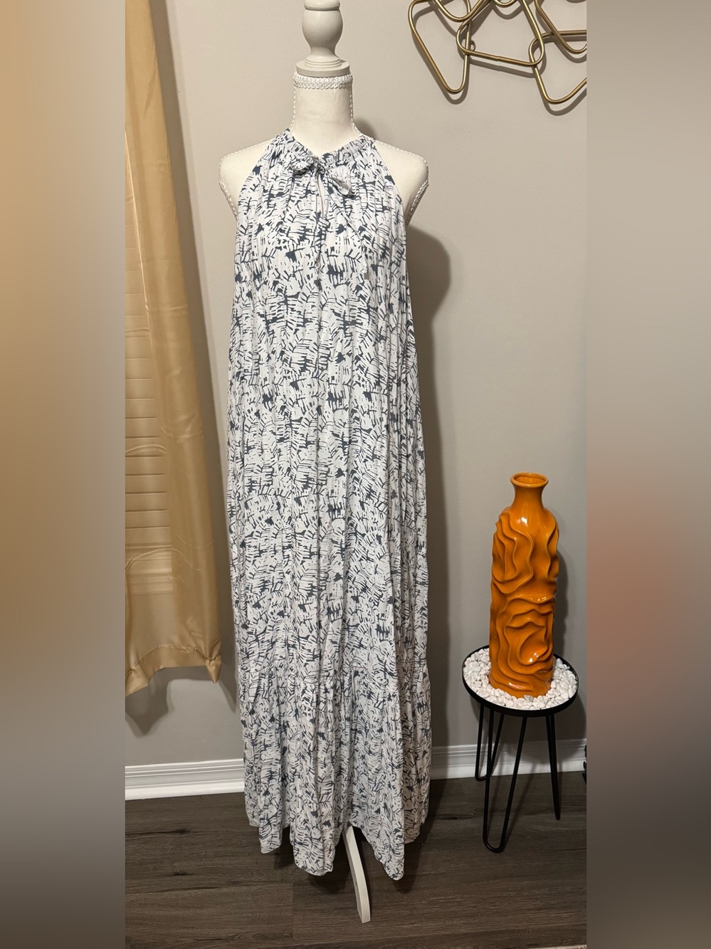 Nine West White Maxi Dress with gray Abstract Motif